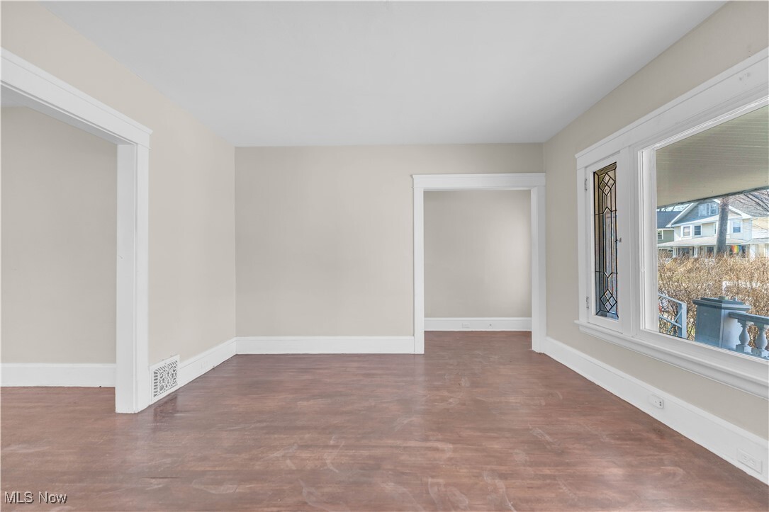 Building Photo - 1295 W 106th St