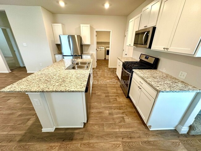 Building Photo - 4051 Basil Mdw