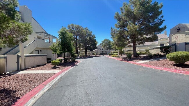 Foto del edificio - 8900 Antioch Way