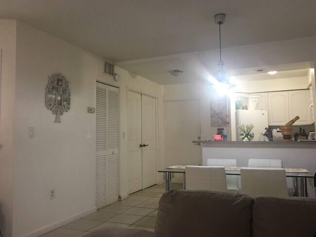 Foto del edificio - 8335 SW 152nd Ave