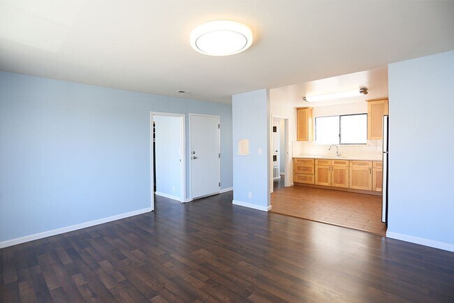 Foto del edificio - OPEN HOUSE:Thurday(4/11)6pm-6:20pm  Top Fu...