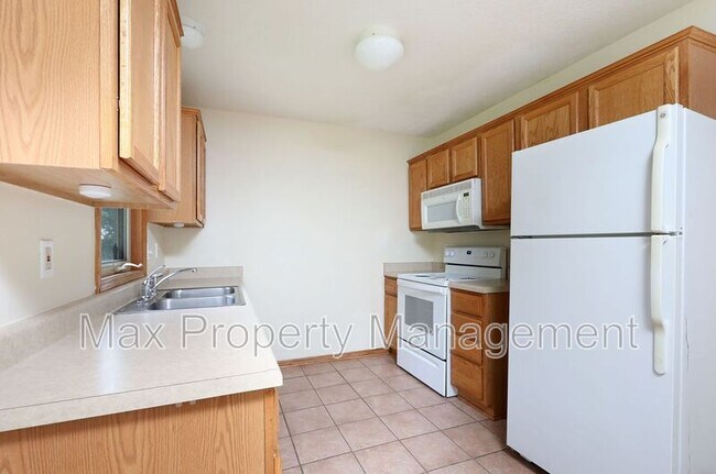Building Photo - 5907 Townsend Ave
