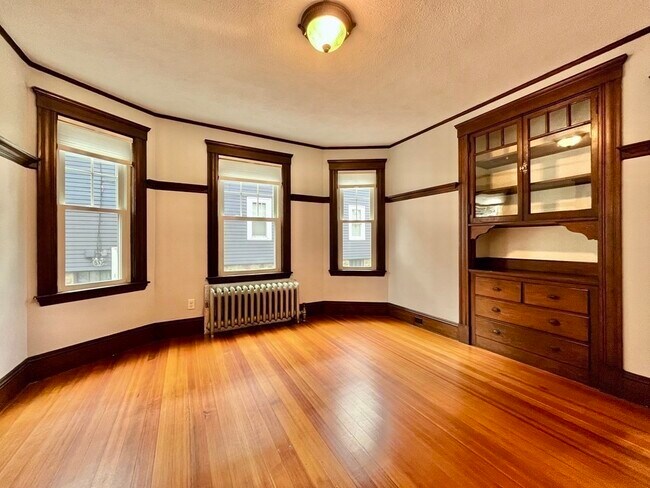 Foto del edificio - 32-34-34 Crescent Hill Ave