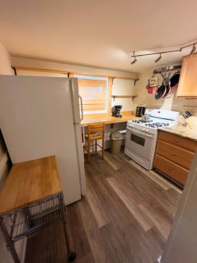 Foto del edificio - 147 E Chestnut St