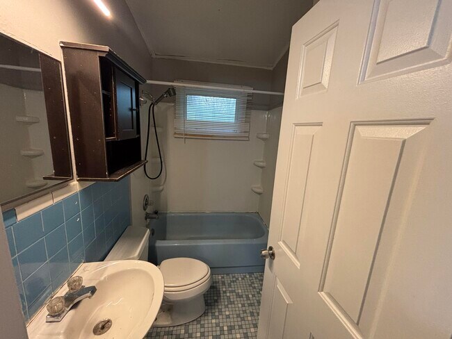 Foto del edificio - 214 Rugby Rd