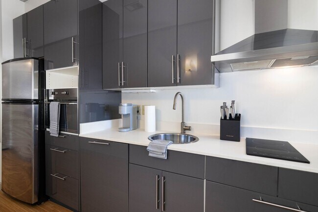 Building Photo - 1BR/1BA FOR RENT