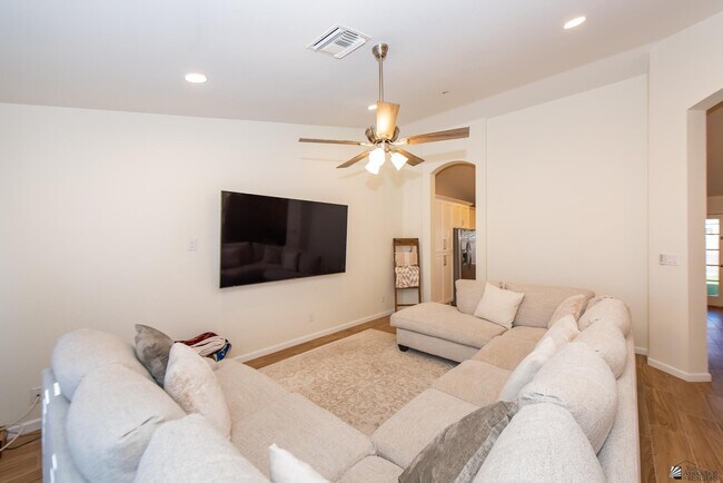 Foto del edificio - 3484 W 14th St