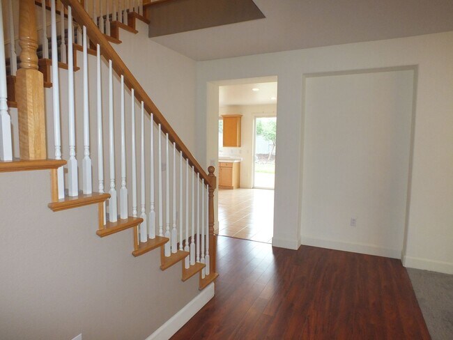 Building Photo - 8127 Damico Dr