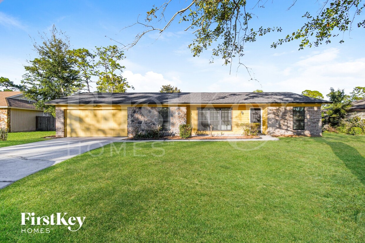 Foto principal - 2462 Ridgecrest Ave