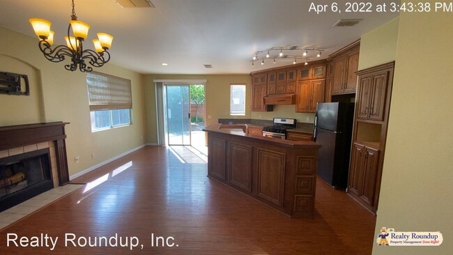 Building Photo - 3 br, 2 bath House - 8298 Fanning Way