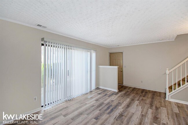 Building Photo - 38599 Wellington Dr
