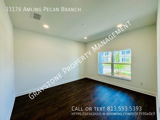 Building Photo - "Luxury Living in Wesley Chapel: Spacious ...