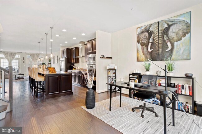 Foto del edificio - 7116 Telegraph Hill Rd