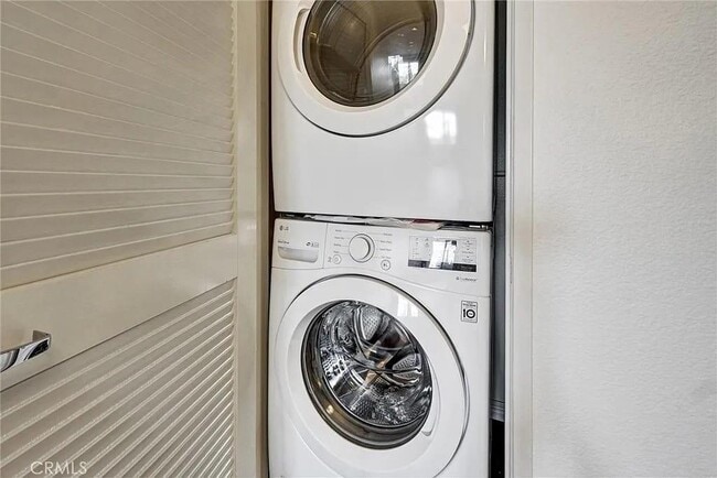 Building Photo - 380 Cordova St