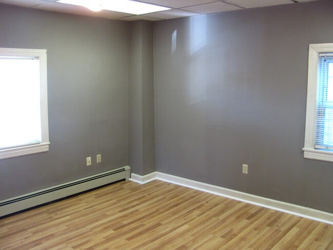 Living Room - 82 Main St