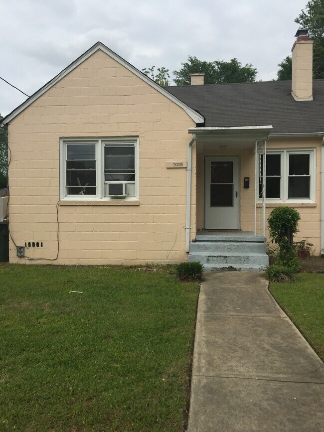 Foto del edificio - 1400- B Summit Ave