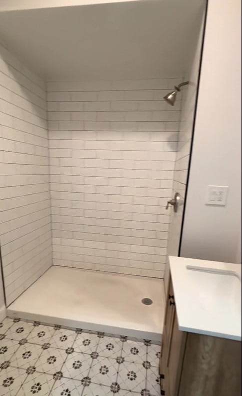 Building Photo - 96 Chestnut St