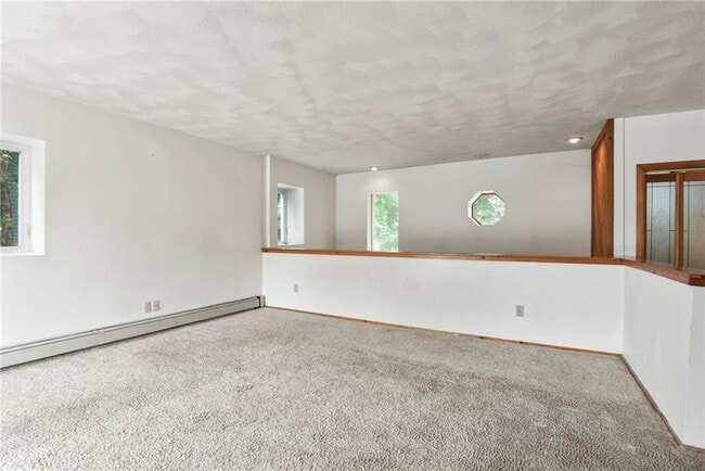 Building Photo - 28 Sandhill Dr