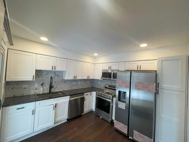 Photo - 455 Kilkenny Ct Townhome