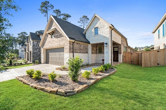 Foto del edificio - 325 Mallorn Ln