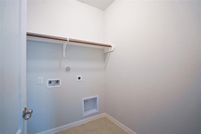 Foto del edificio - 9703 Willowmoor Lane