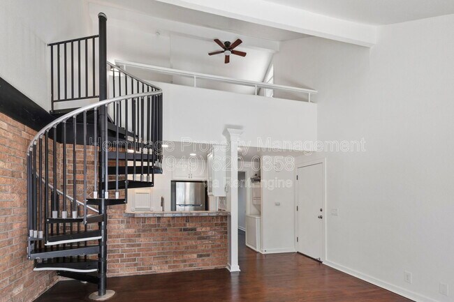 Foto del edificio - 381 Orange Blossom