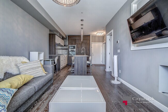 Photo du bâtiment - 119-207-119 19 St NW