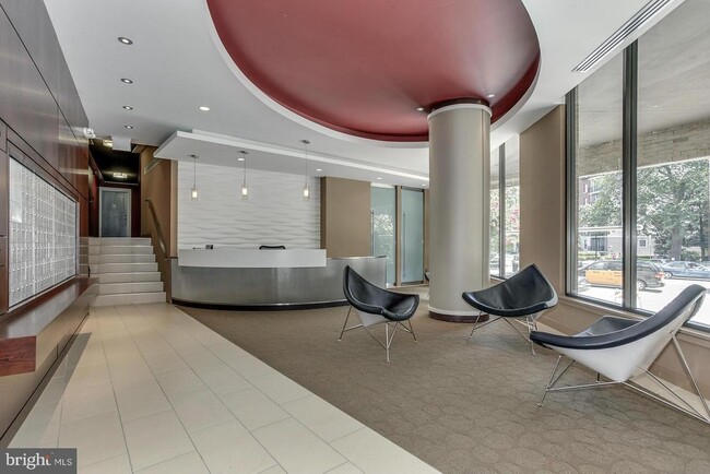 Front Desk - 2201 L St NW