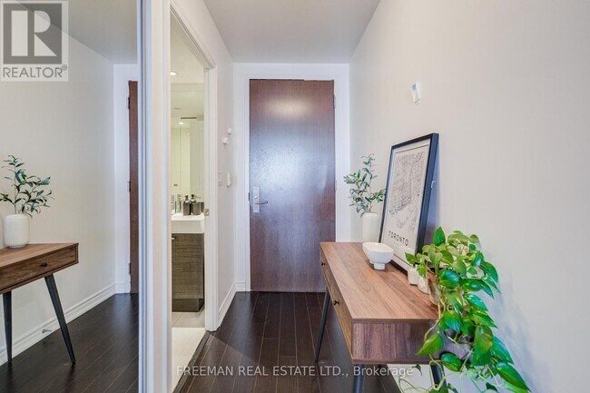 Photo du bâtiment - 386-3386 Yonge St