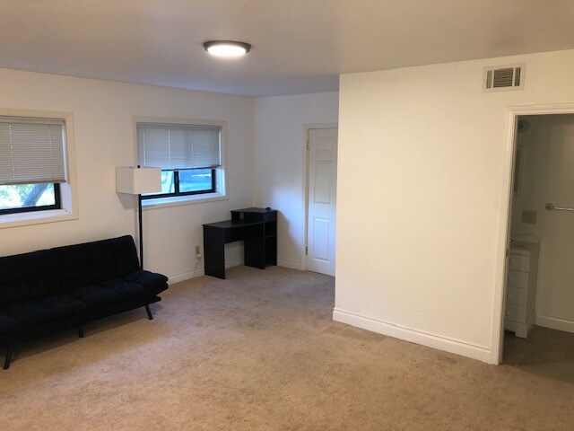Foto principal - 1231 Pacific St