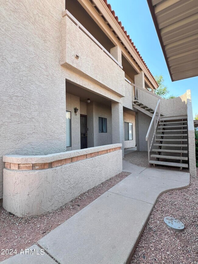 Foto del edificio - 11666 N 28th Dr