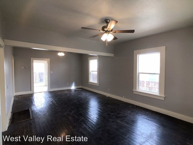 Building Photo - 2 br, 1 bath House - 416 D Street