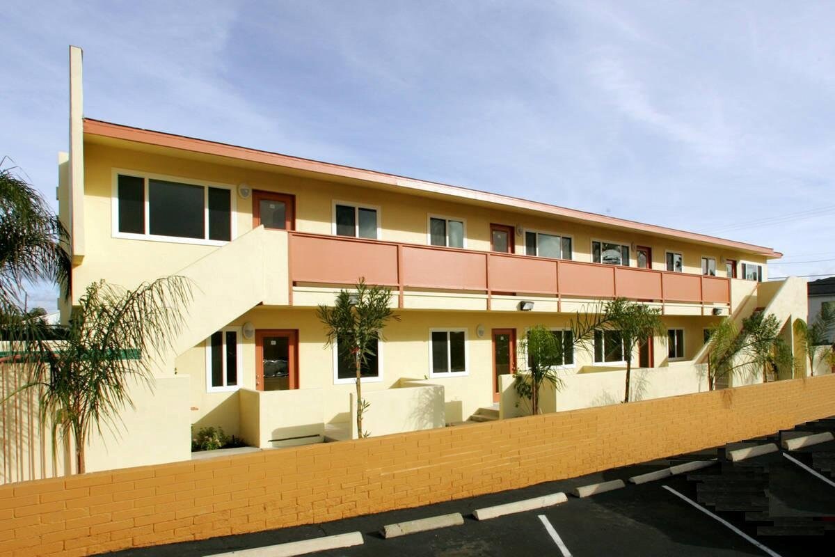 Primary Photo - La Playa Villas
