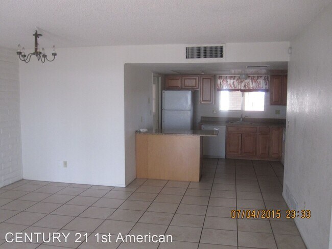 Building Photo - 2125 S Torrey Pines Cir