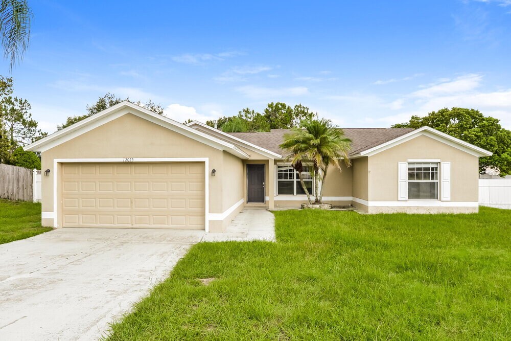 Primary Photo - 12025 Goldenstar Ln