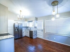 Building Photo - 6711 W 78th Terrace