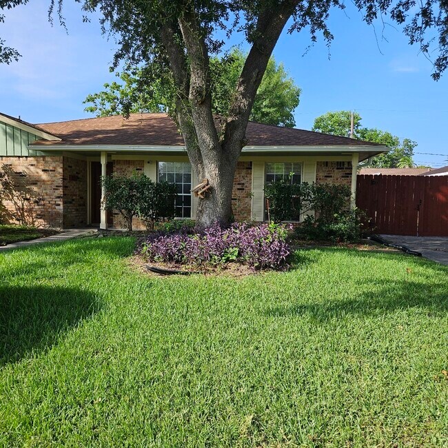 Foto del edificio - 11307 Sageheather Dr