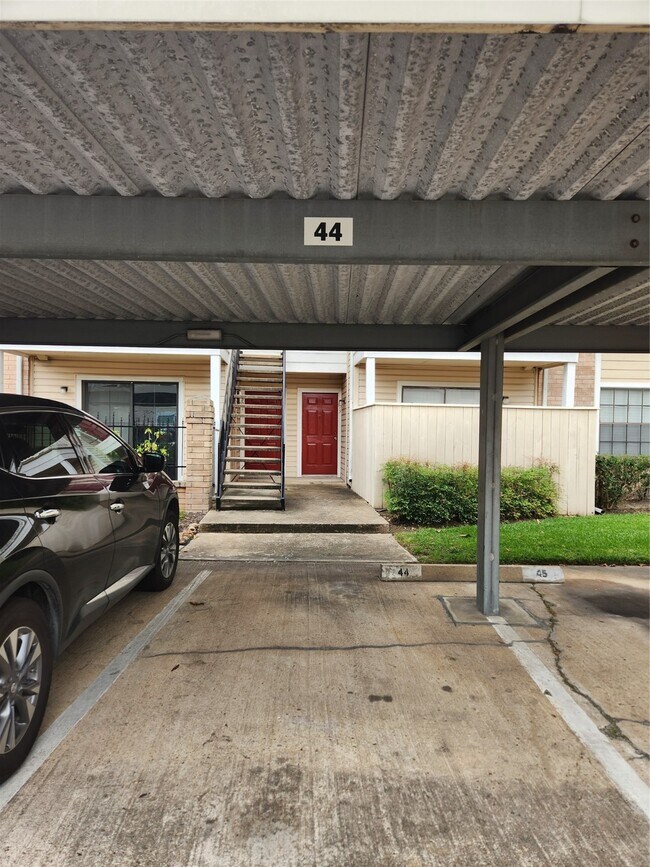 Foto del edificio - 2750 Holly Hall St