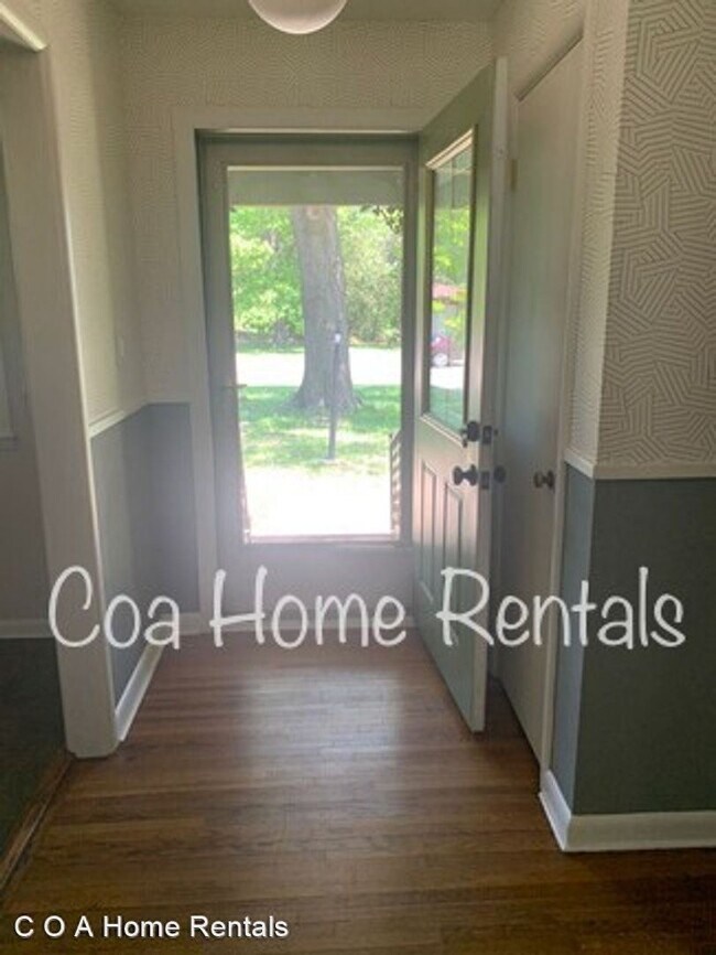 Foto del edificio - 3 br, 2 bath House - 1115 N. Edgemoor Dr