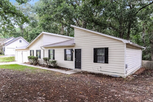 Building Photo - 3240 Grand Central Dr