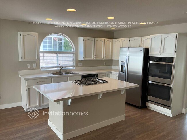 Foto del edificio - 7408 Sand Pebble Ln