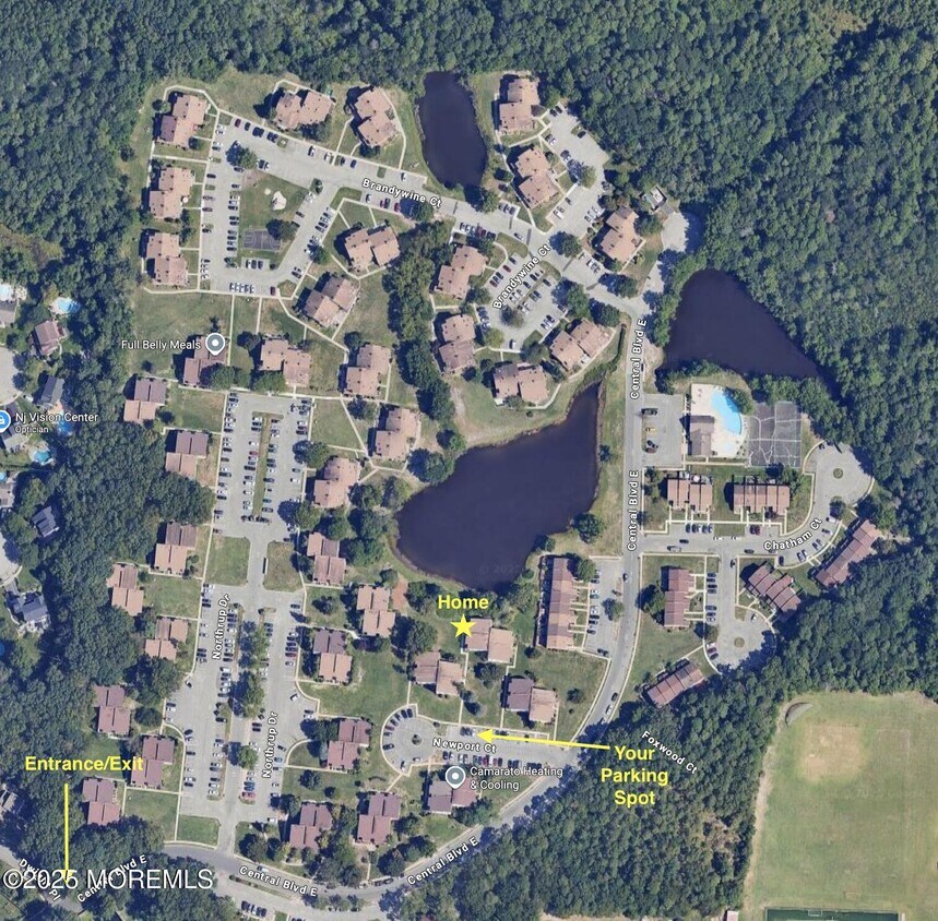 Building Photo - 27 Newport Ct