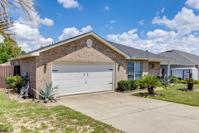 Building Photo - 285 Limestone Cir