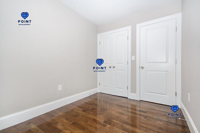 Foto del edificio - 220 Havre St