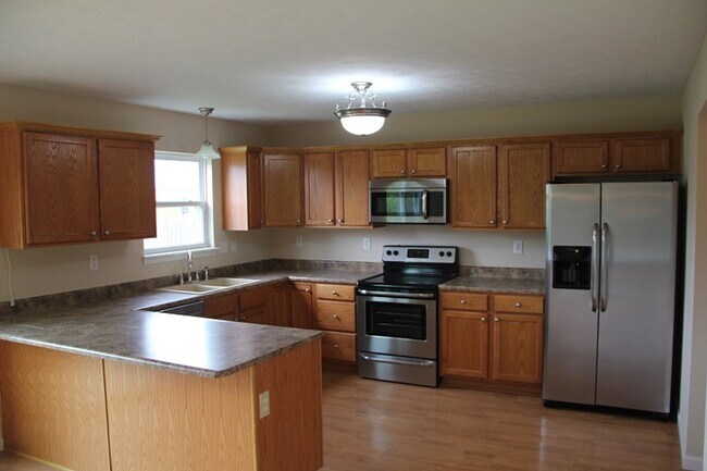 Building Photo - 4148 Stergen Dr