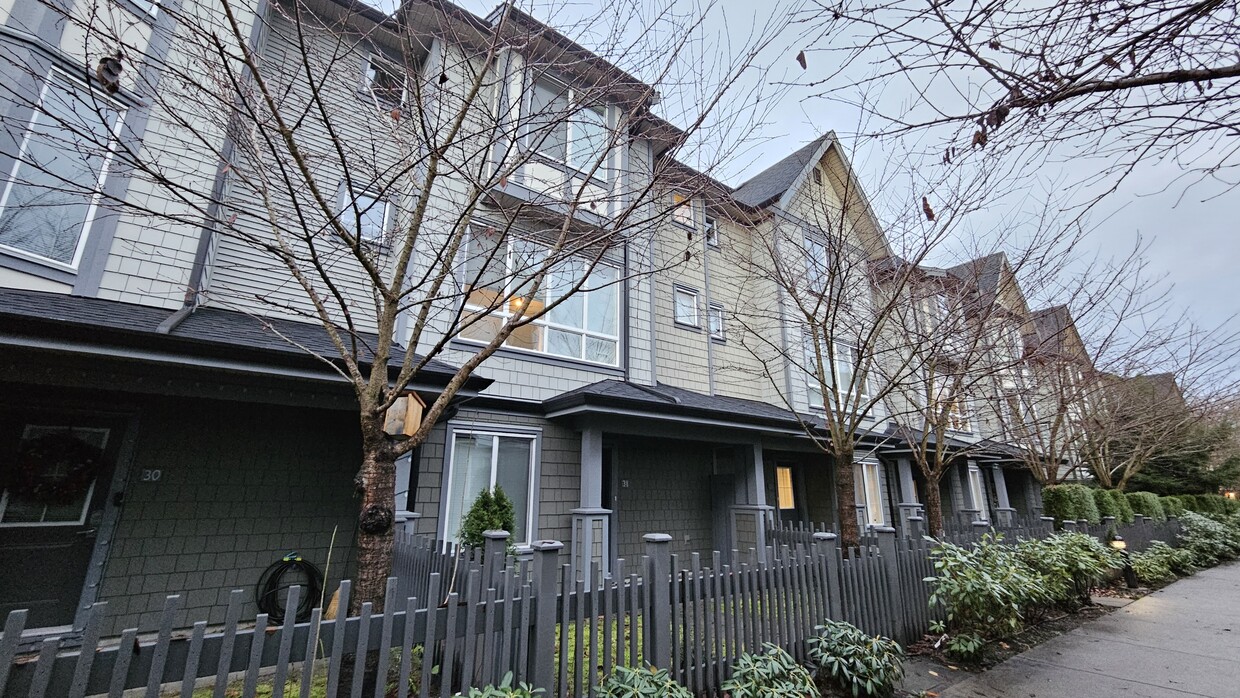 Primary Photo - 8138-8204 204 St