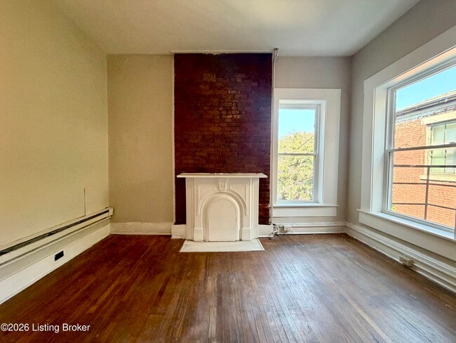 Building Photo - 1466 St James Ct