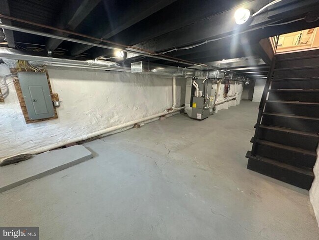 Foto del edificio - 3147 Salmon St