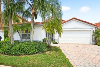 Building Photo - 15155 Newquay Ct