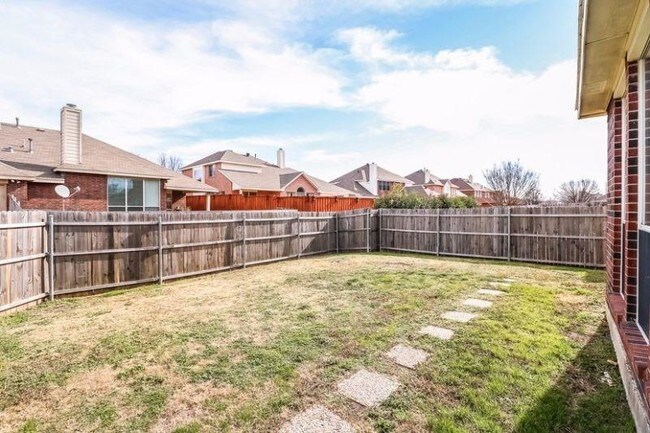 Building Photo - 6602 Westover Dr